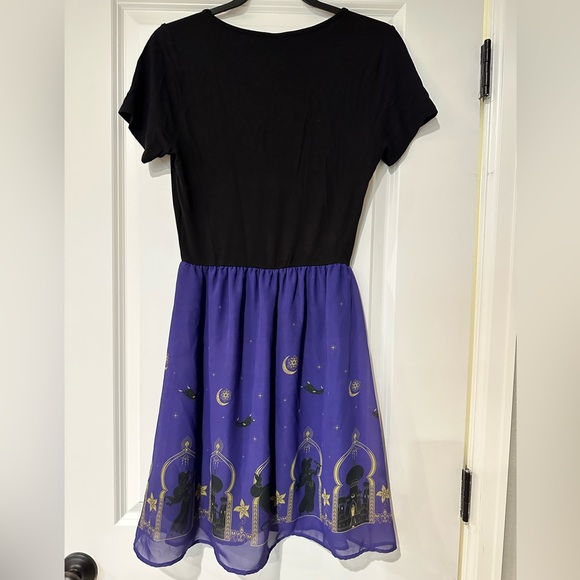 Aladdin Dress - Picture 2 of 3